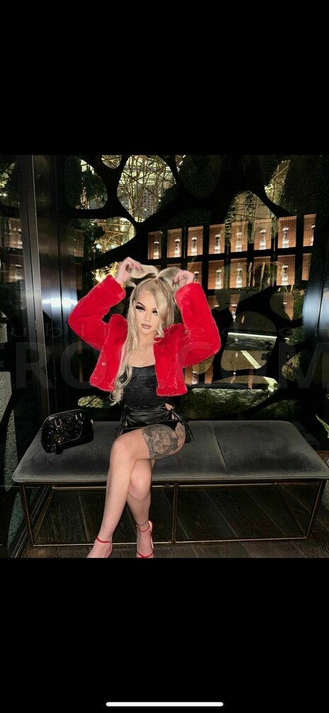 Adore