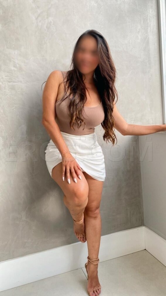 Fernanda in Downtown