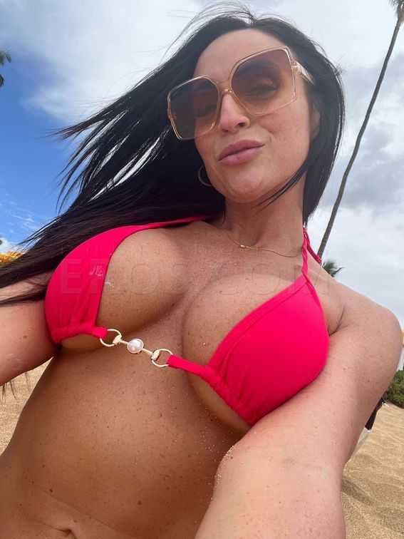 Adult film star Alyssia Vera