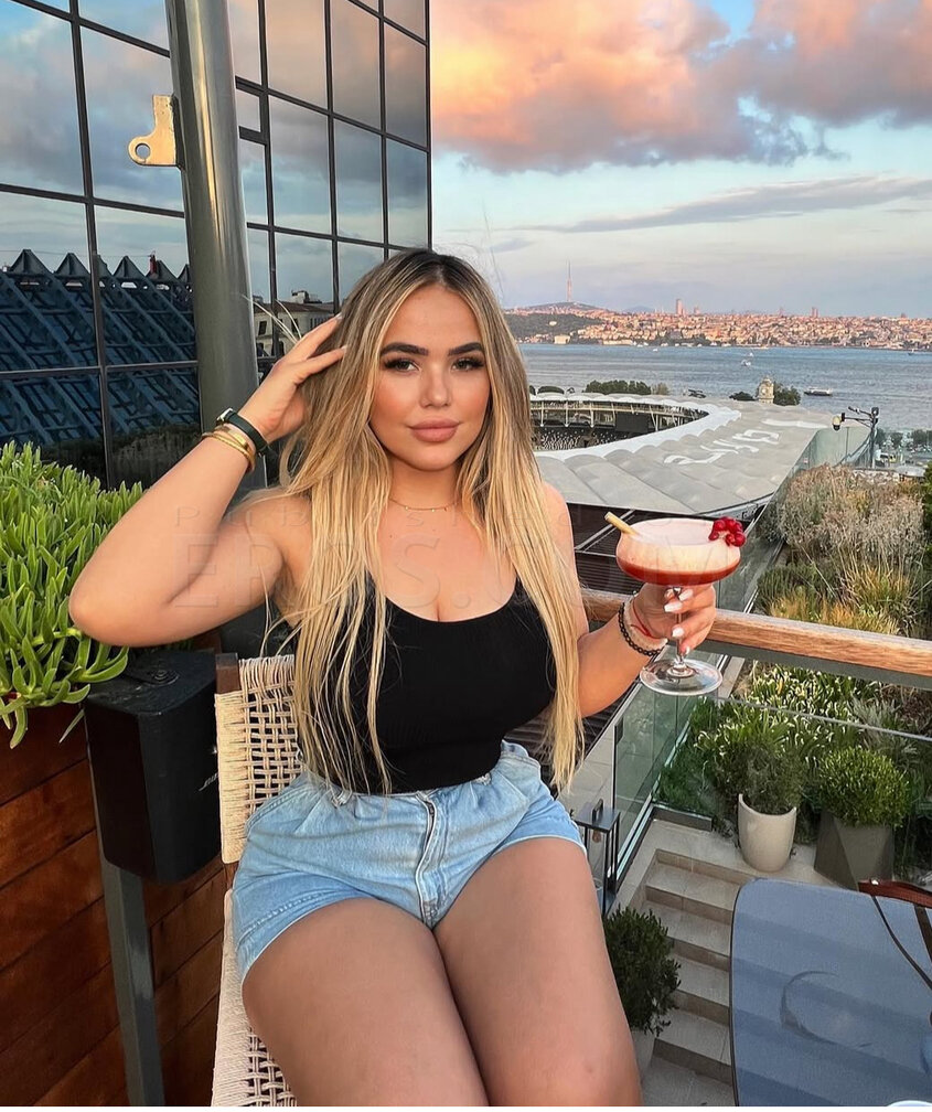 Ana Nicole