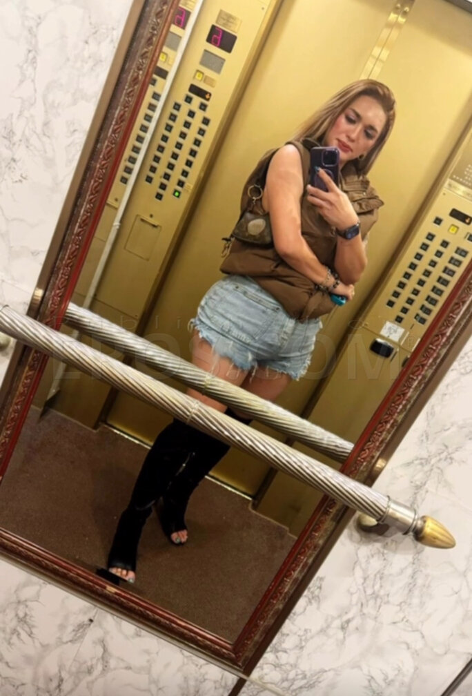 VIP Sexy Lexi back in nyc