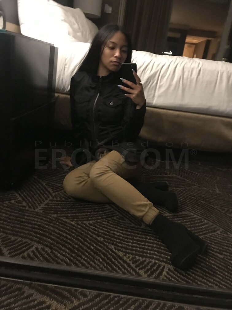 Sonya Lee