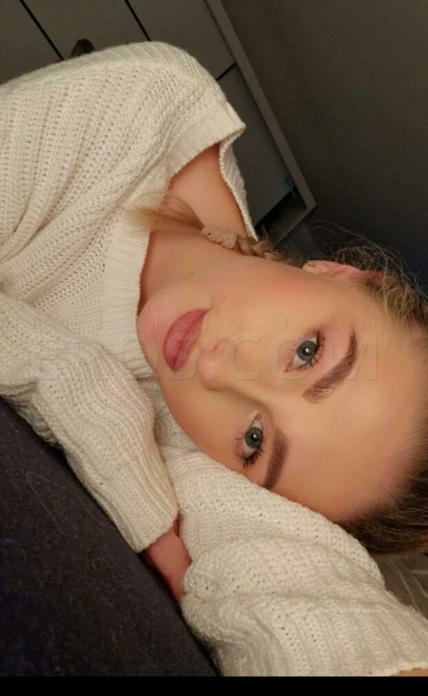 Kristina in Wes Hollywood