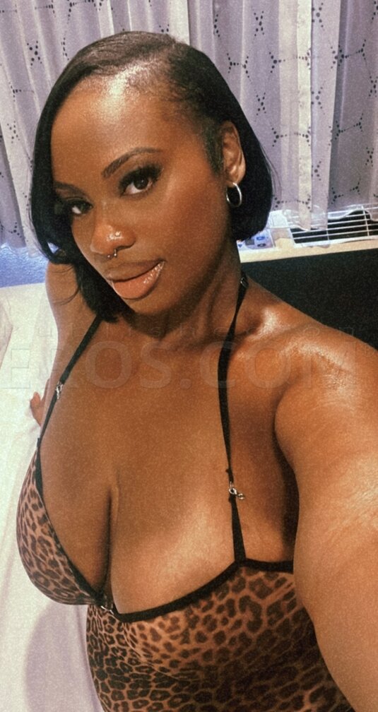 Joyla Luxington