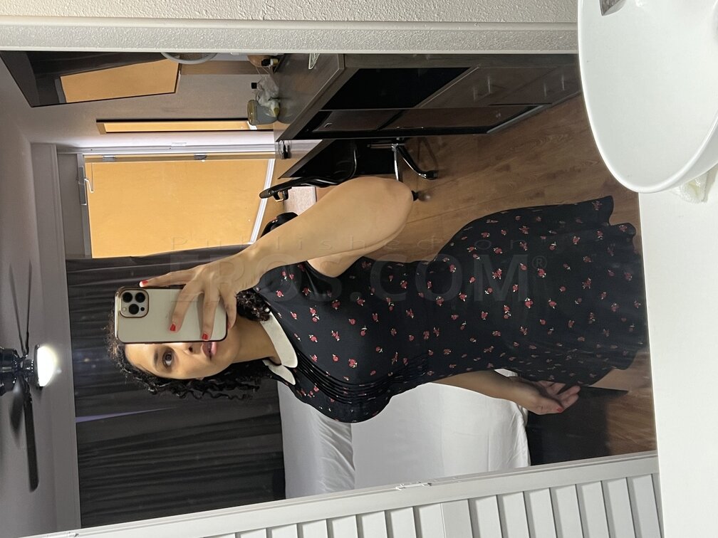 Dominican bombshell
