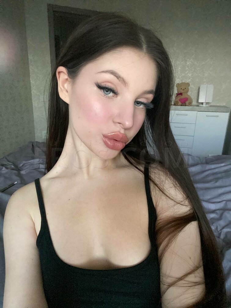 Kylie Novi