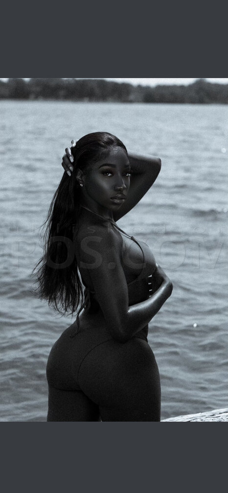 VIP Ms Chanel Blaire