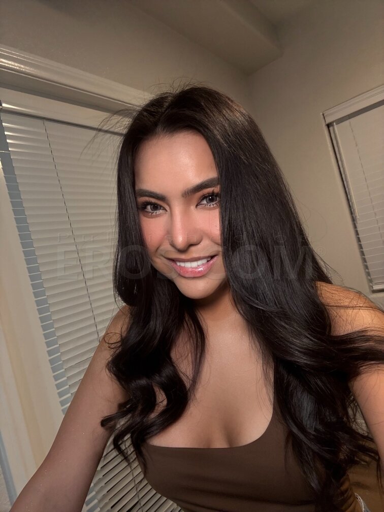 VIP Asian Nikki