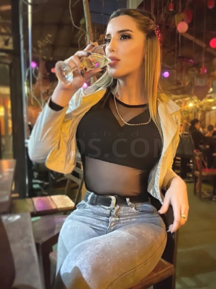Zoe Mila