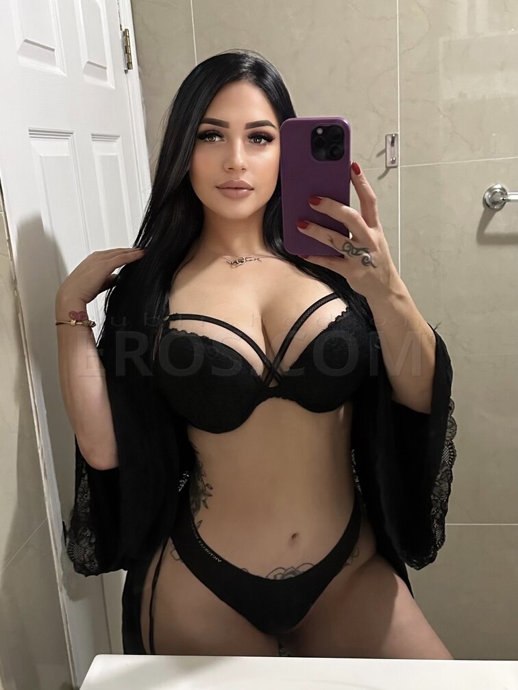 Mia