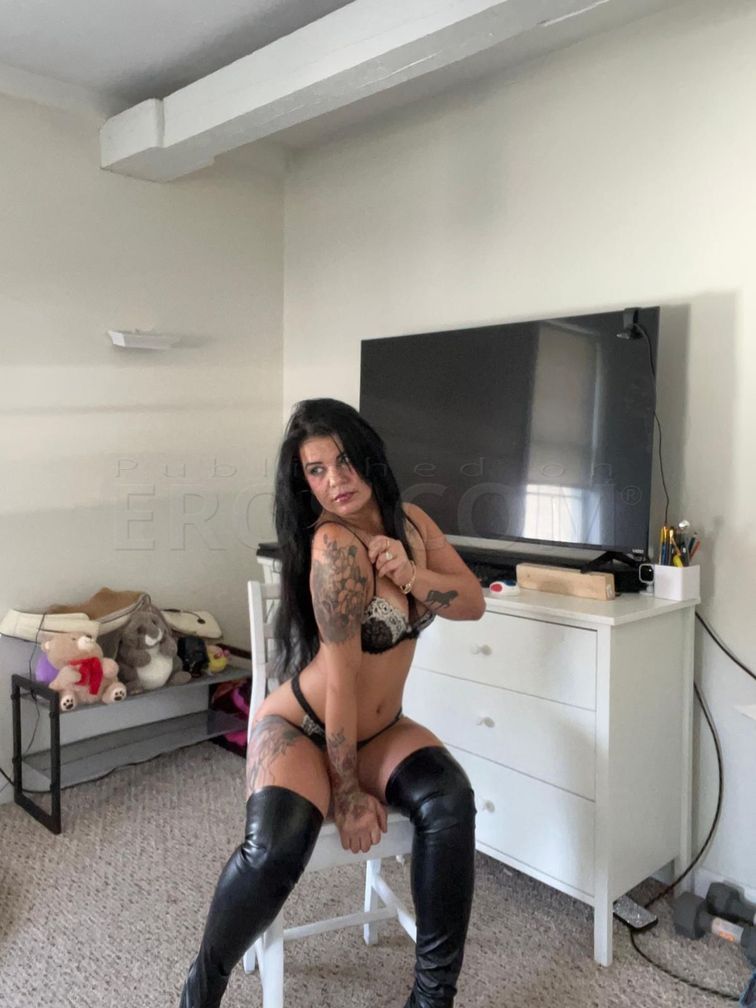Andressa Natick