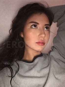Pornstar Eskimo Emma