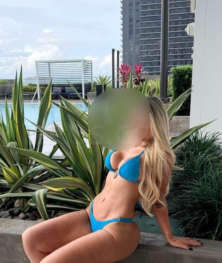 Nicole brazilian in novi