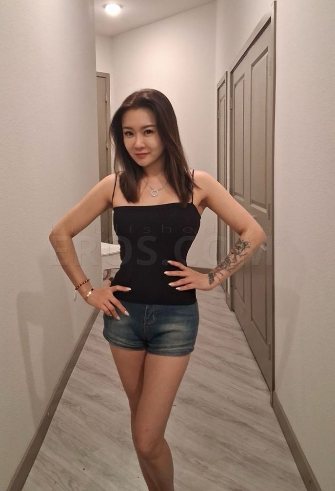 Gorgeous Vicky