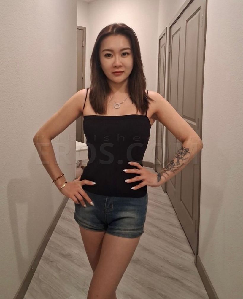 Gorgeous Vicky