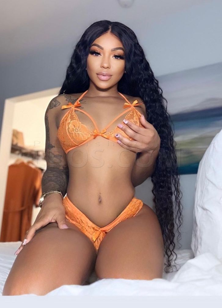 Mia