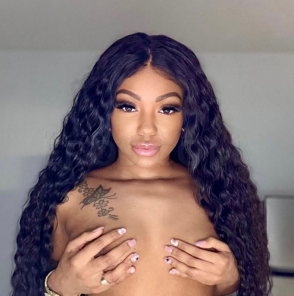 Mia