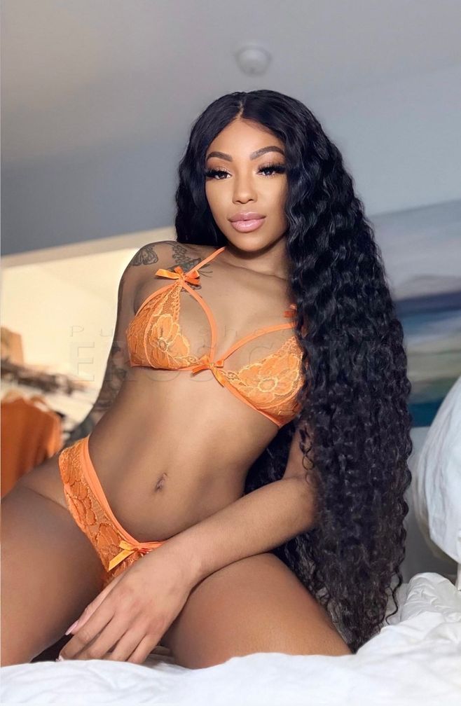 Mia