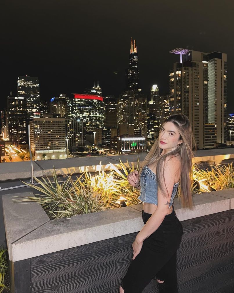 Bella