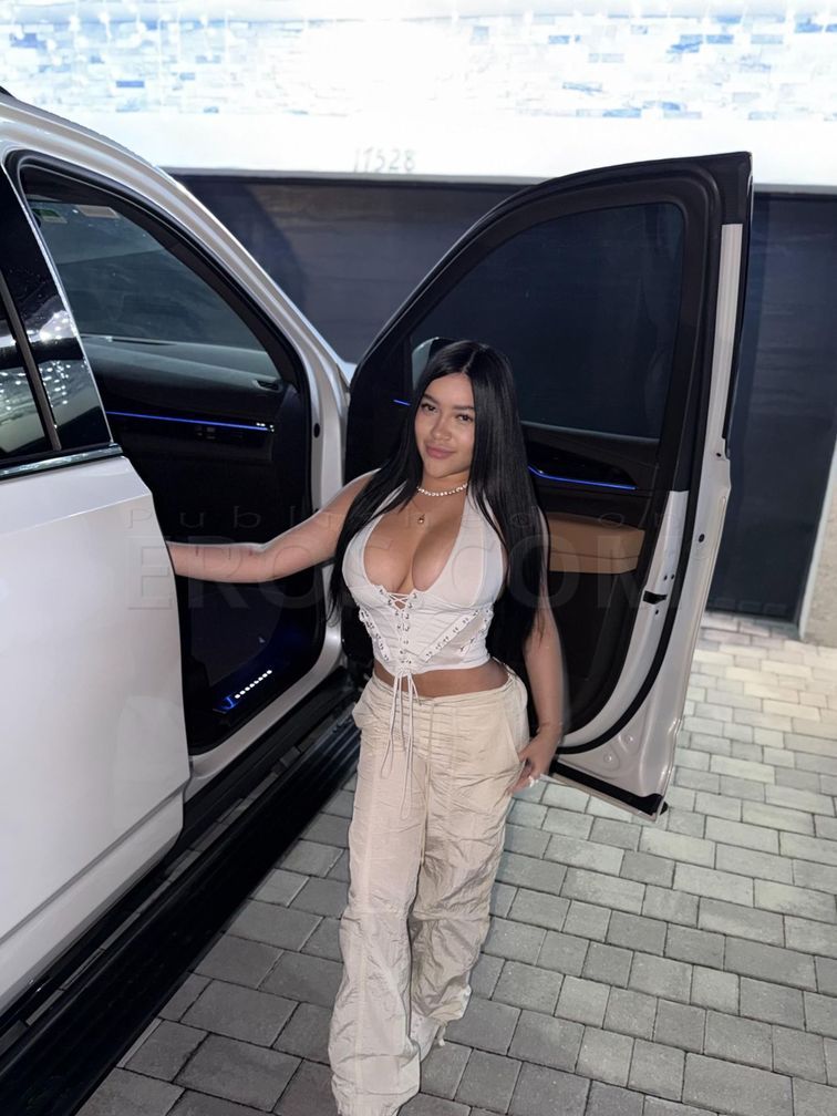 Camilla Salazar masseu