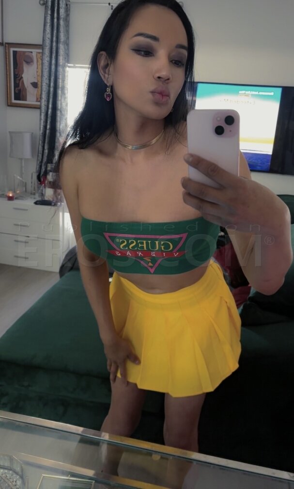 Adult Super Star Jessica Fox