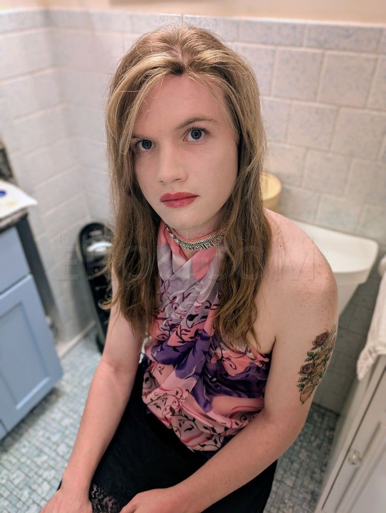 Tyler and Kitty, a connected couple