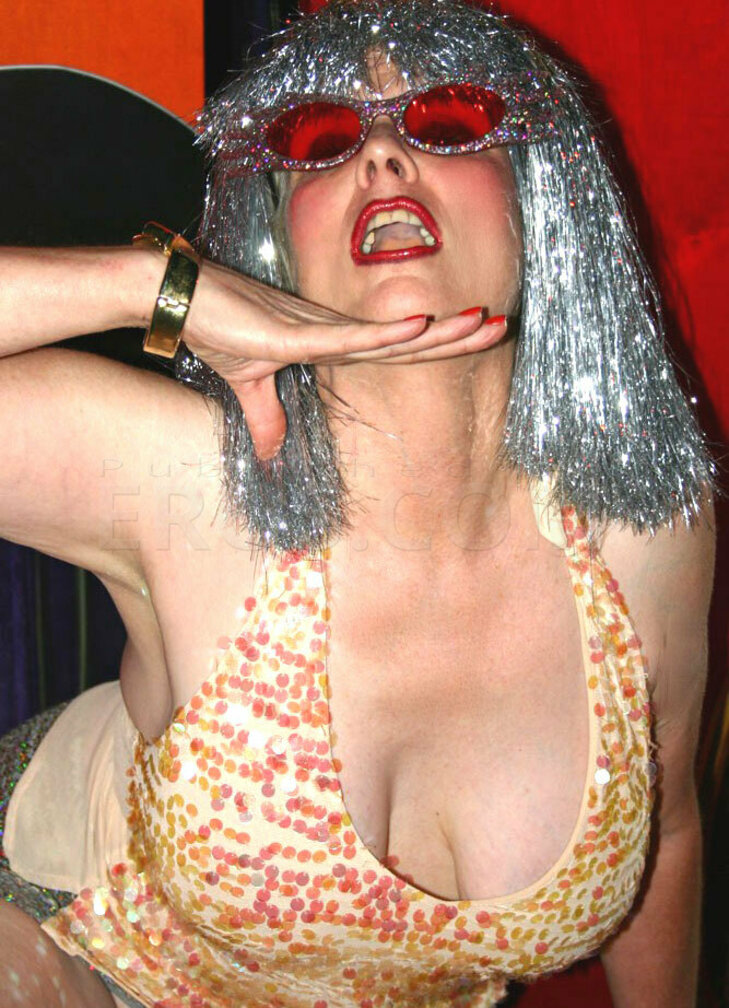 Mature Porn Star Zoe