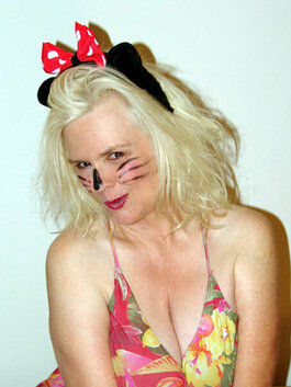 Mature Zoe Zane