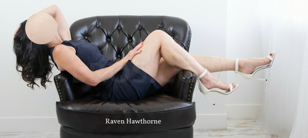 Raven Hawthorne