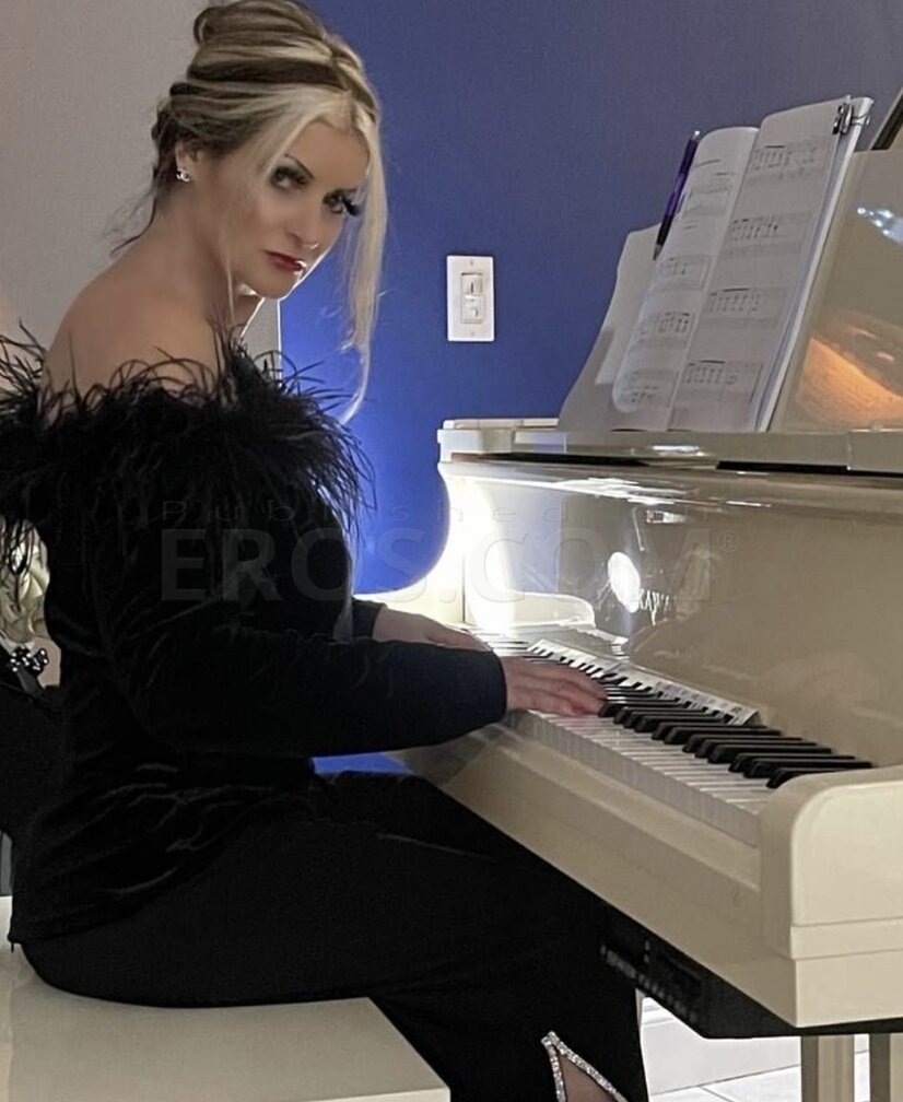 Elegant Eileen
