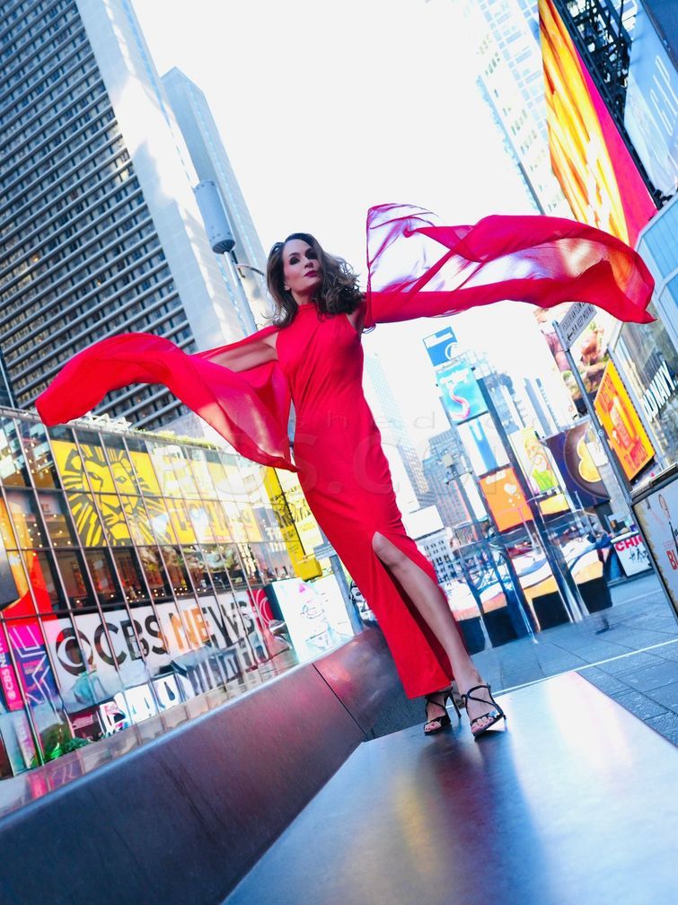 Beautiful Mature Gwen