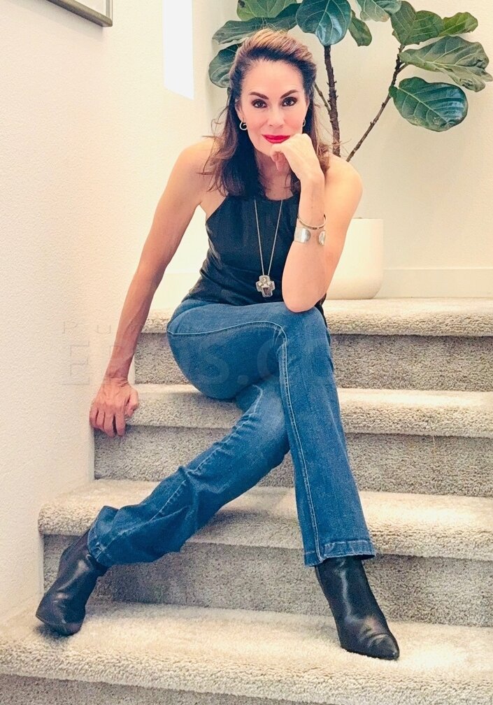 Beautiful, Mature, Gweneth