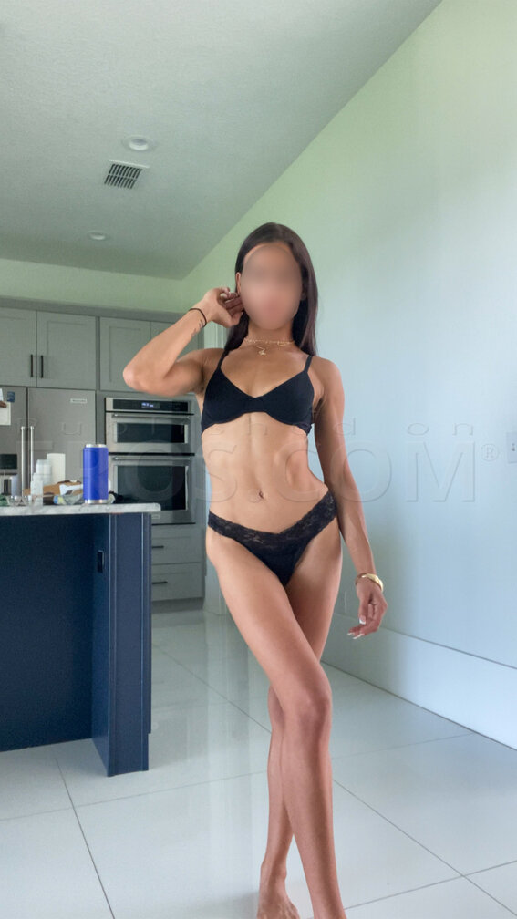 Alana Petite