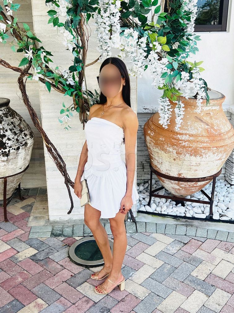 Petite Alana