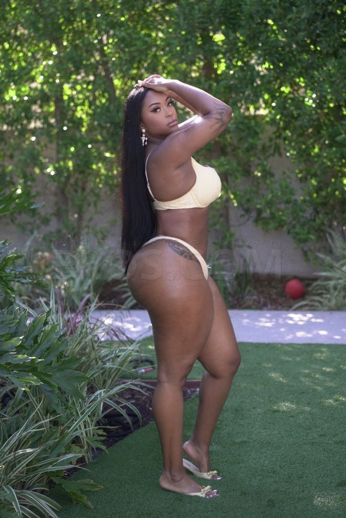 Top influencer Bianca Sheer