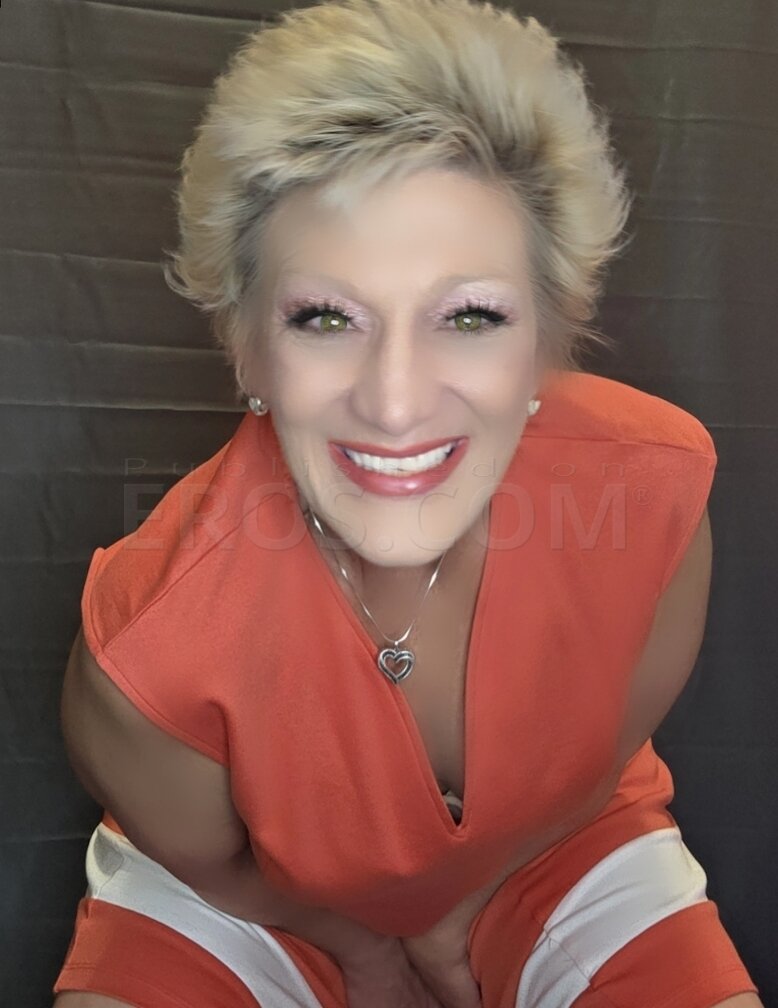 VIP Roxanne Lane