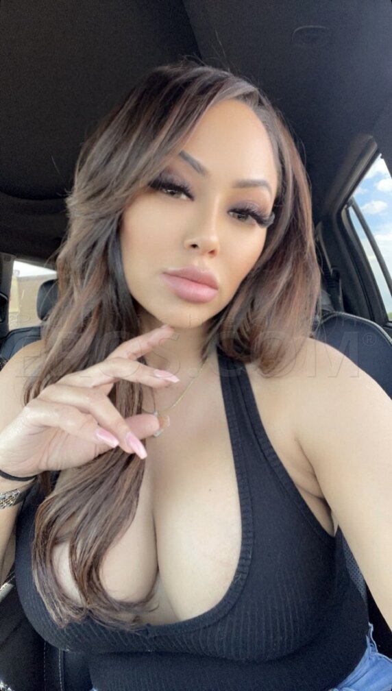 Chrissy D