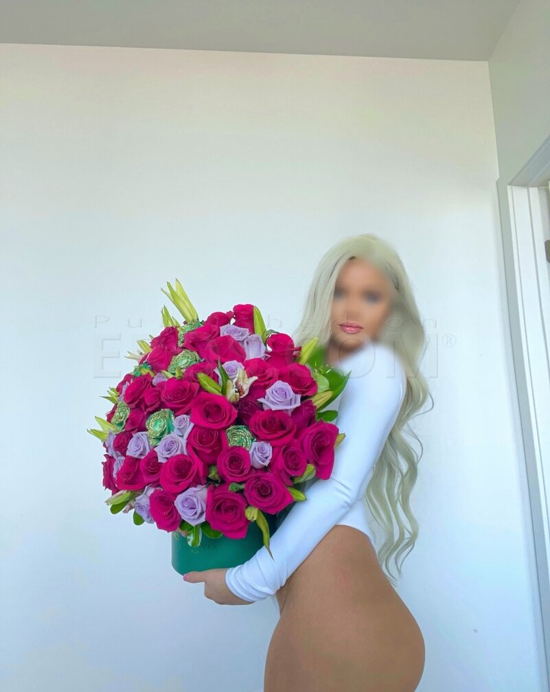 VIP Elle Pines