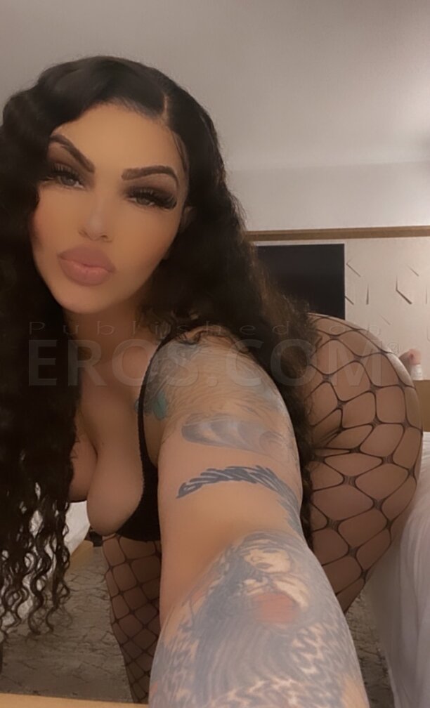 Exotic Yasmine in Newark