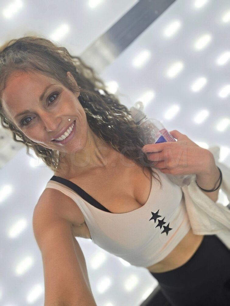 Elle Tee