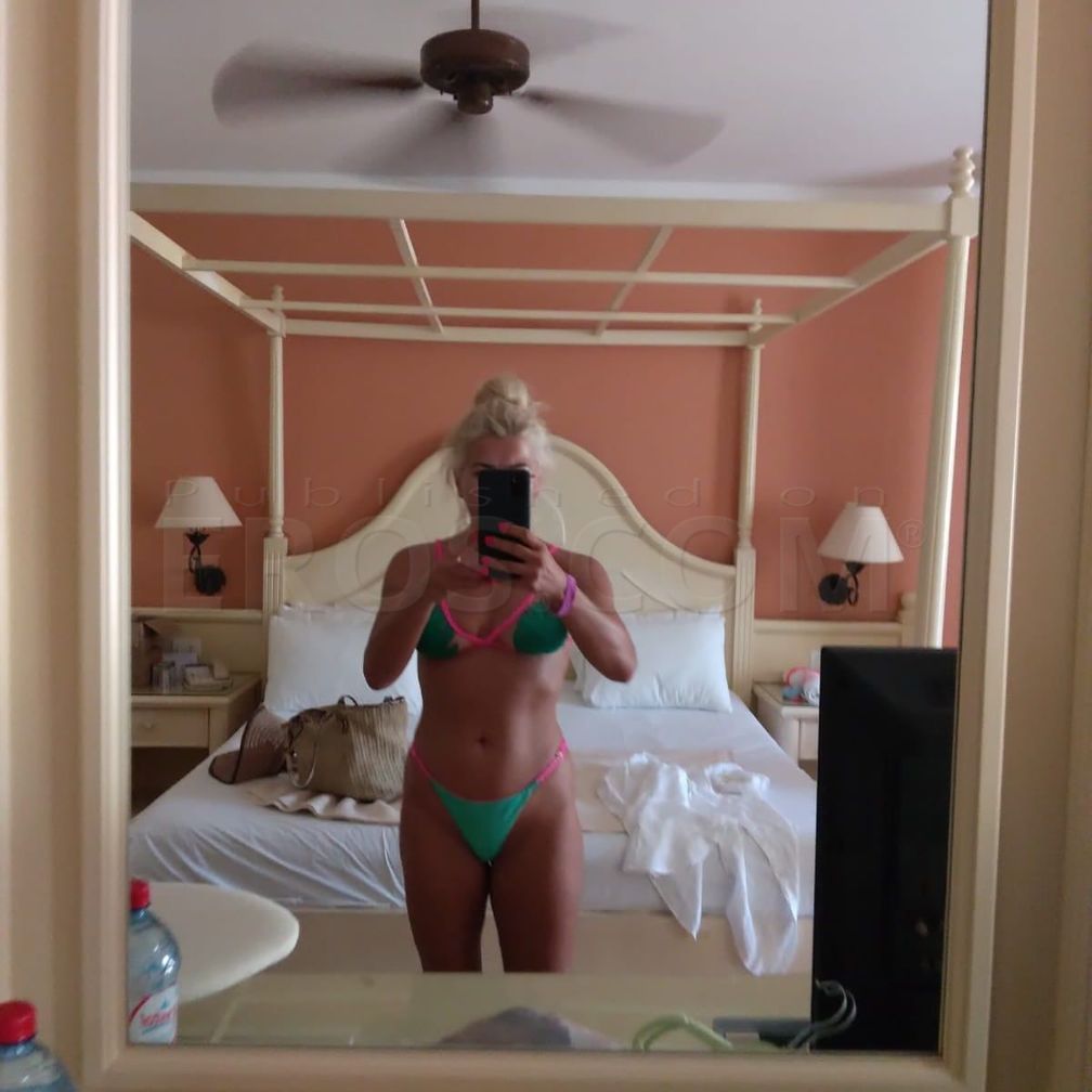 VIP Kera Luxury Companion