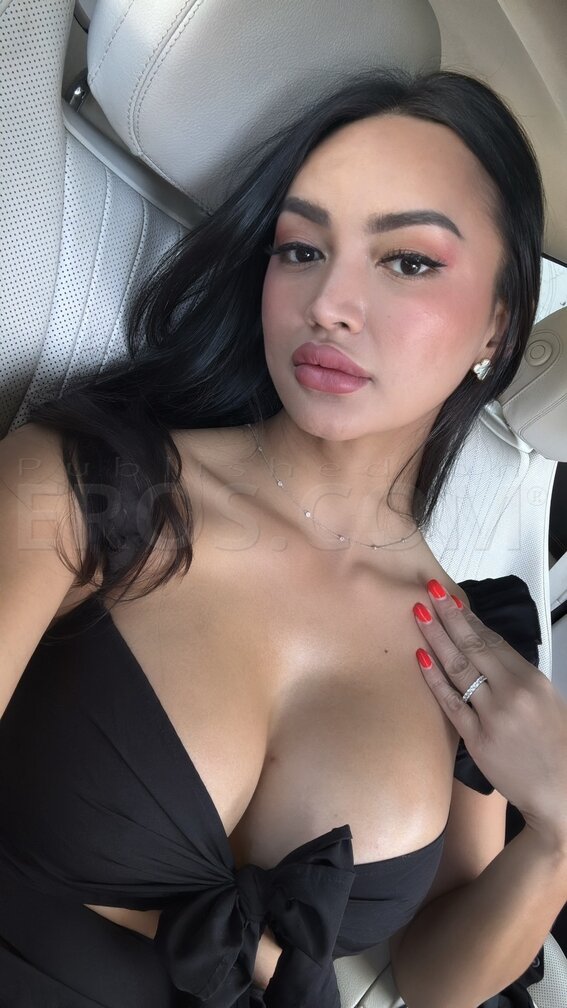 Andrea zhay