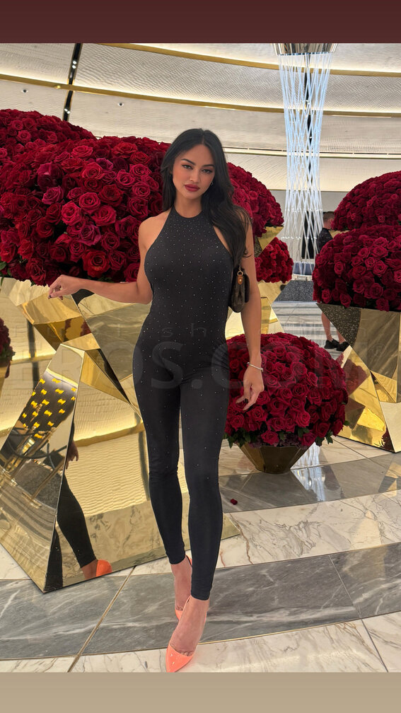 Andrea zhay