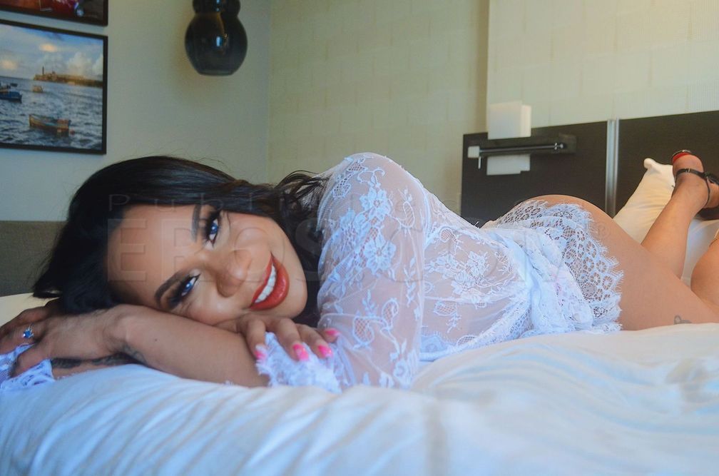 Thais Burlington