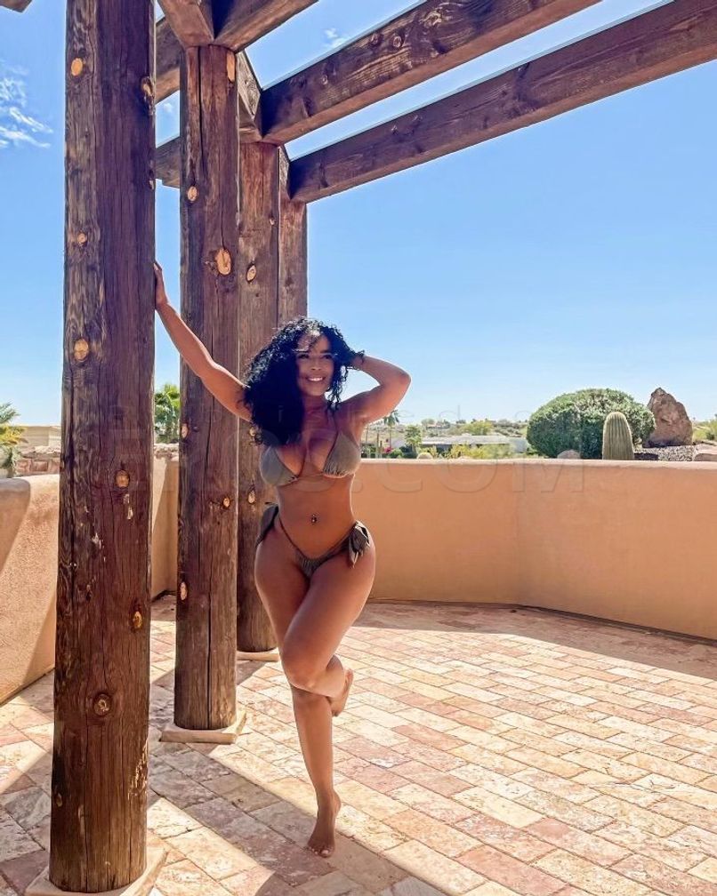 VIP Jenna Ramos