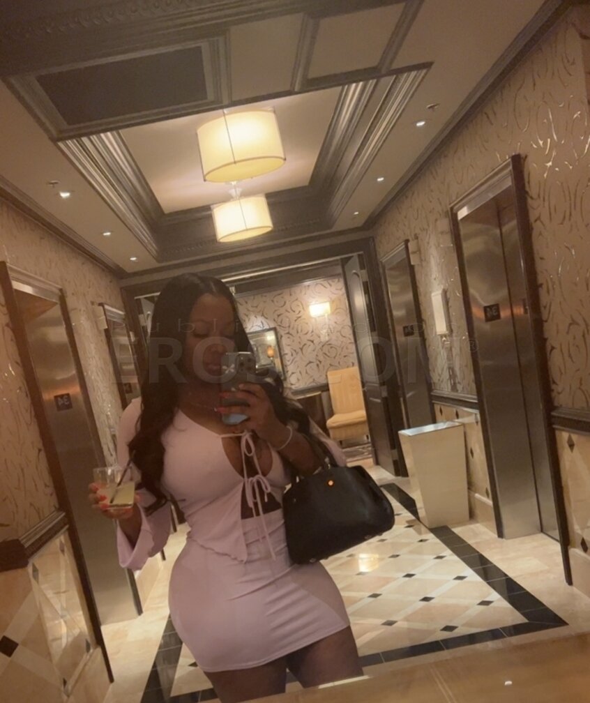 Danielle Rae In Tyson Corner
