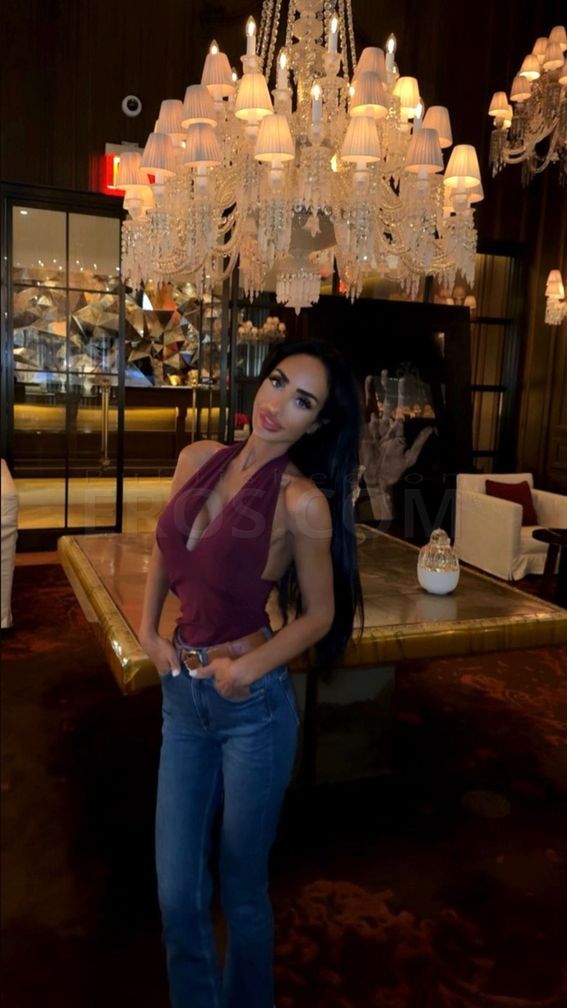 Amanda Nixxon - Manhattan