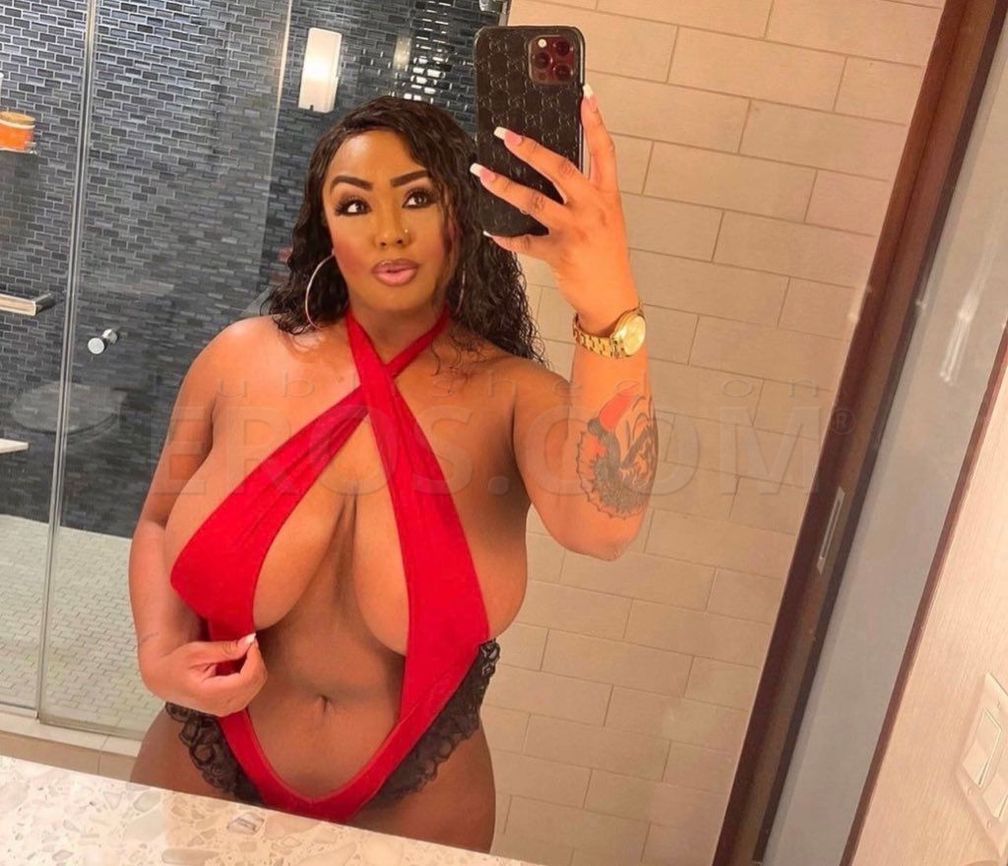 Superstar Layton Benton