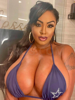 Superstar Layton Benton