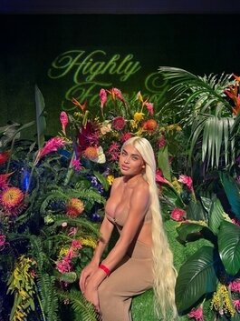 TS KYLIE